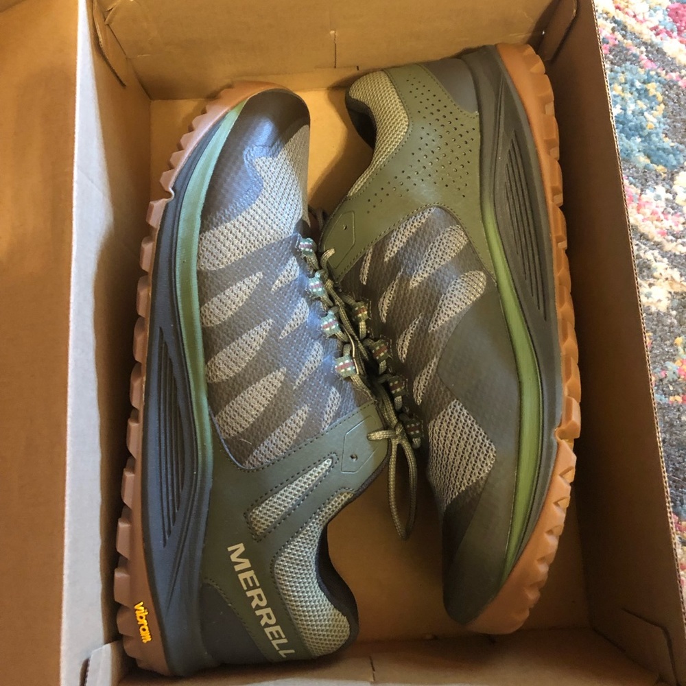 Merrell Nova 2 new never work. 10.5 Wide